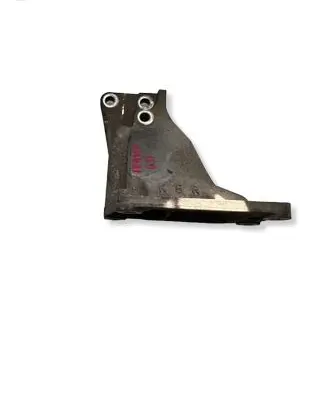 Infiniti G37 Engine mounting bracket 22132