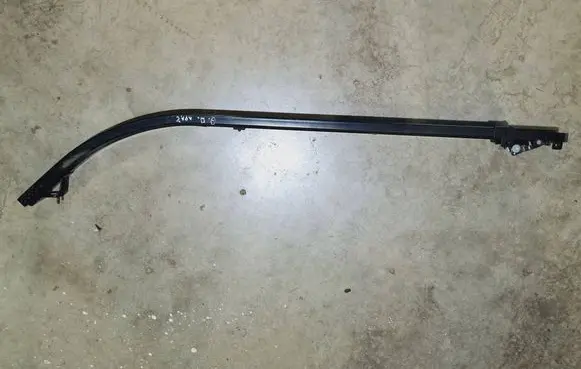 Mercedes-Benz Vito Viano W447 Sliding door bottom rail A4477661137