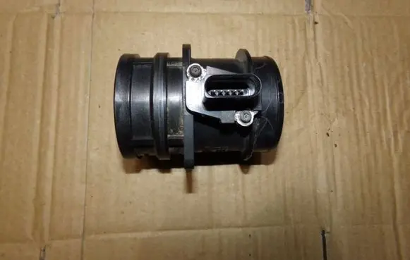 Audi A4 S4 B7 8E 8H Mass air flow meter 06D906461