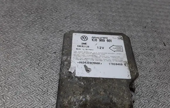 Skoda Fabia Mk1 (6Y) Airbag control unit/module 1C0909601 5WK43120