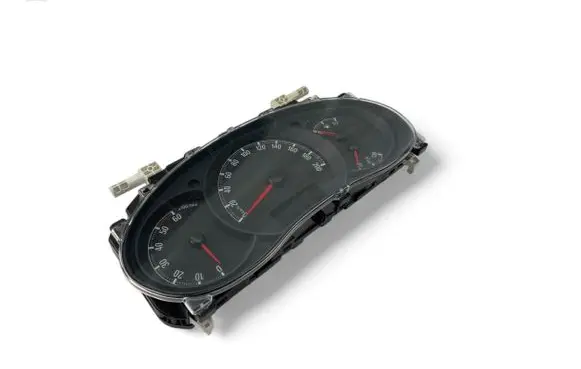 Opel Movano B Speedometer (instrument cluster) P248103635R