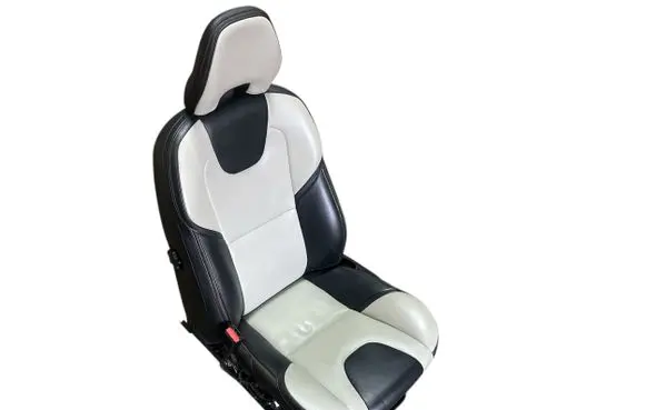 Volvo V40 Cross country Front driver seat 