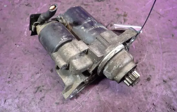 Skoda Fabia Mk1 (6Y) Starter motor 