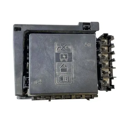 Chevrolet Camaro Fuse box set 84572692 181830014 812968063