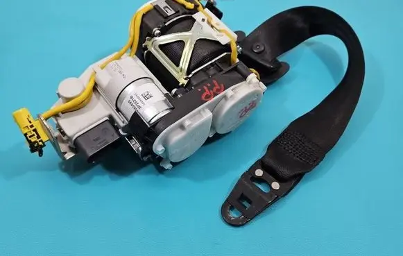 Audi A6 S6 C7 4G Front seatbelt 4G8857706Q IMPRK1494847
