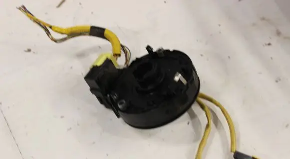 Toyota Corolla Verso AR10 Airbag squib ring wiring 