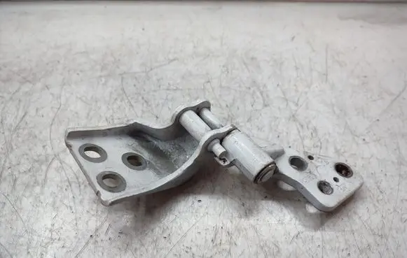 Citroen Berlingo Loading door lower hinge 180G20414