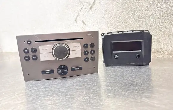 Opel Vectra C Radio/CD/DVD/GPS head unit 13233926 453116246 1208193