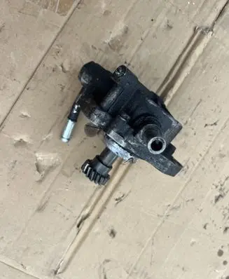 Mitsubishi L200 Vacuum pump