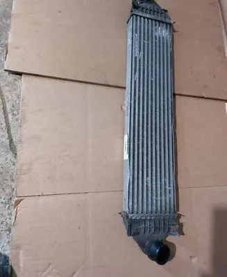 Ford Focus Intercooler radiator 8V619L440AB