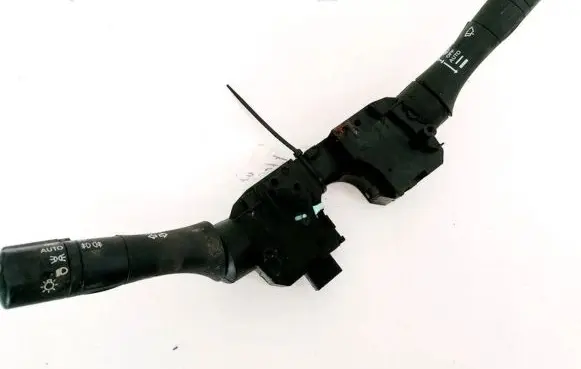 Nissan Cube Z12 Wiper turn signal indicator stalk/switch