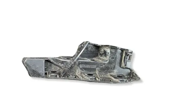 Audi Q7 4M Front bumper mounting bracket 4M0807284B 0X2611