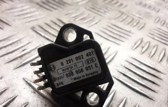 Volkswagen Crafter Air pressure sensor 0281002401 038906051C