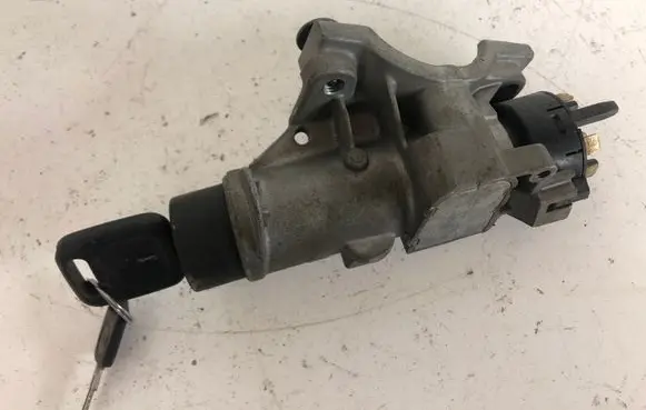 Audi A4 S4 B5 8D Ignition lock 4D0905851A