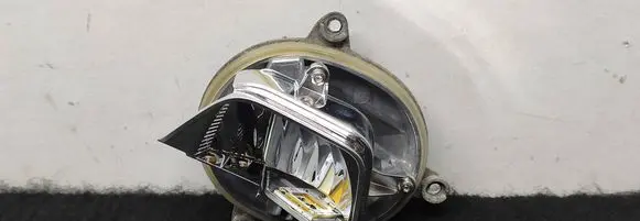BMW X5 F15 LED ballast control module 1305715282