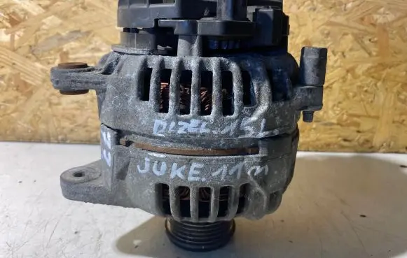 Nissan Juke I F15 Generator/alternator 8200728292D 0124525140