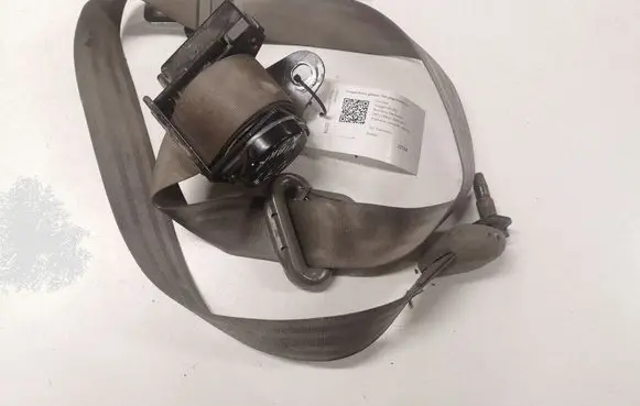 Chrysler Voyager Rear seatbelt 0SL691L5AB P0SL691L5AB