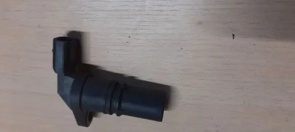 Dacia Duster Camshaft speed sensor 8200885209
