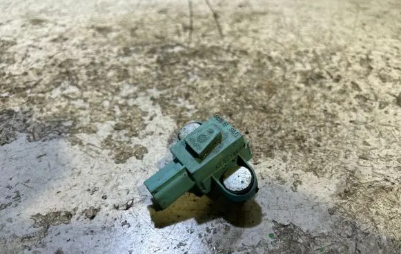 Audi A6 S6 C6 4F Airbag deployment crash/impact sensor 4F0955557