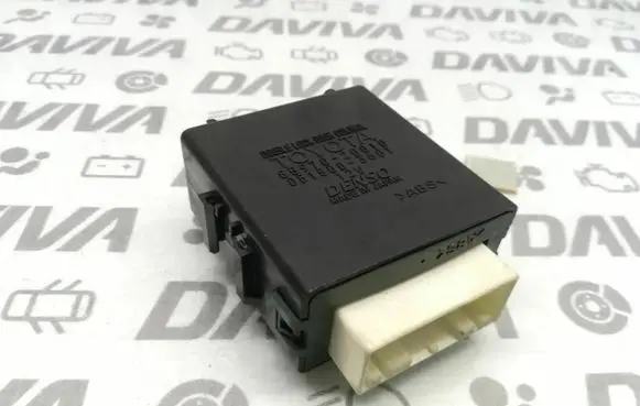 Toyota Avensis T250 Door control unit/module 85970-20010 051500-3601