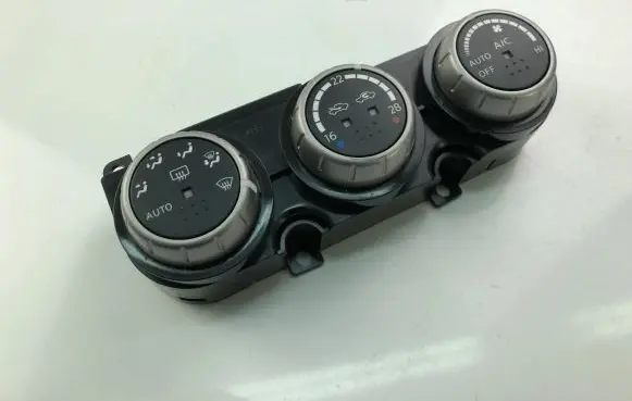 Nissan Murano Z51 Interior fan control switch 27500CC000