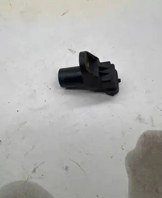 Mercedes-Benz A W169 Camshaft position sensor A0051531328
