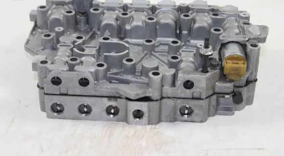Ford Focus Transmission gearbox valve body RFFD8P7A101AA fd8p7a092aa 7a092aa