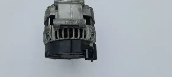 Audi A5 8T 8F Generator/alternator 06H903018J 0125711152