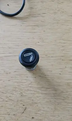 Renault Megane III Cigarette lighter 