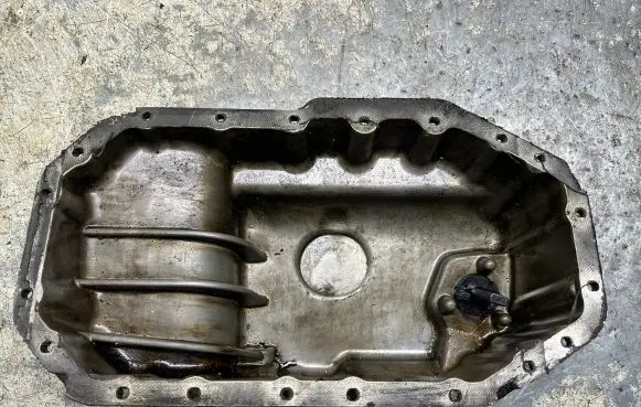 Volkswagen Golf IV Oil sump