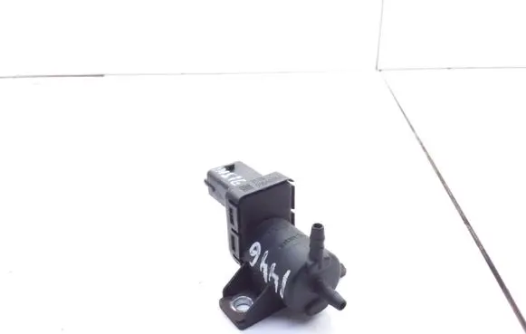 Opel Insignia A Brake central valve 55566051