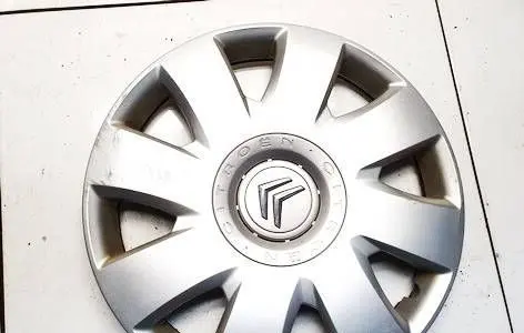 Citroen C4 I Picasso R16 wheel hub/cap/trim 9650011780