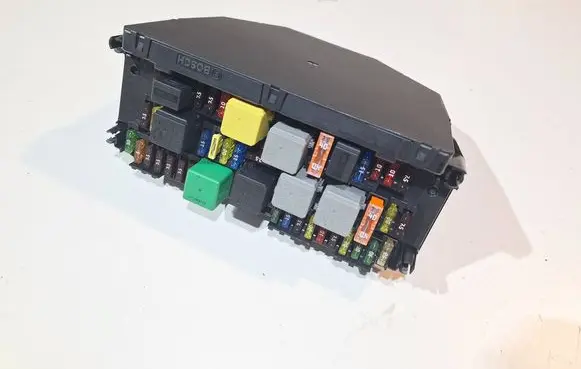 Mercedes-Benz E W212 Fuse module A2129008507