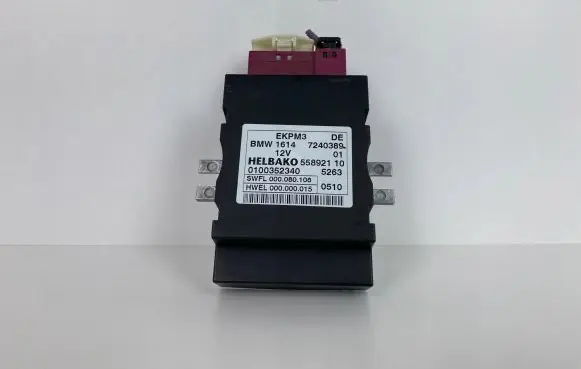 BMW 5 F10 F11 Fuel level meter relay 7240389