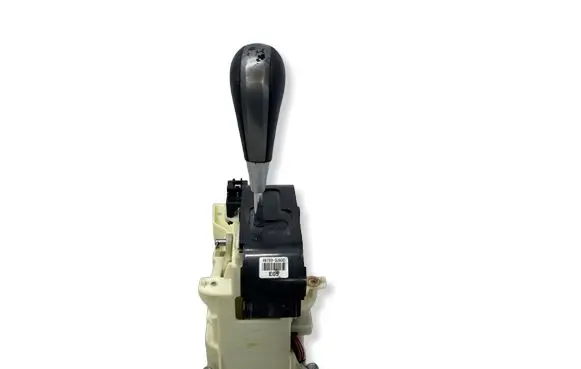 Hyundai ix 55 Gear shifter/selector 467003J500