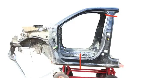 Peugeot 2008 II Sill