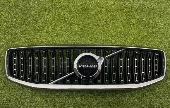 Volvo V60 Front grill 32132230