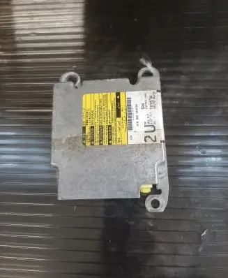 Toyota Avensis T250 Airbag control unit/module 8917005190