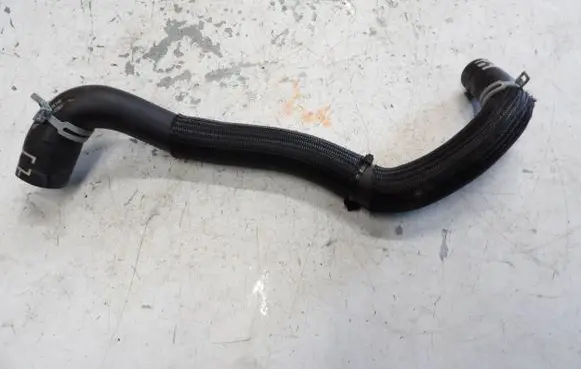 Renault Captur II Engine coolant pipe/hose 215014835R