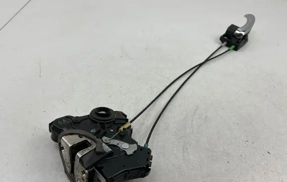 Toyota RAV 4 (XA30) Front door lock