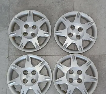 KIA Shuma R14 wheel hub/cap/trim OK2N137170