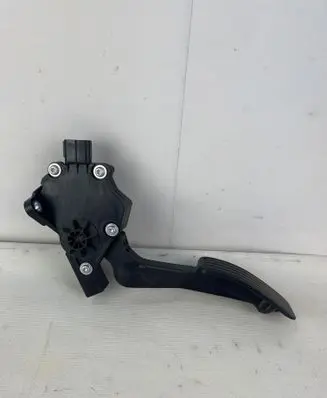 Subaru Impreza III Accelerator throttle pedal 36010AG140