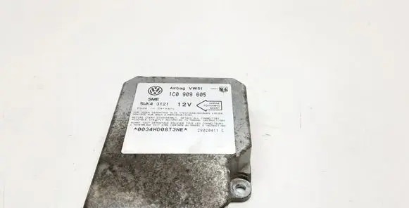 Skoda Octavia Mk1 (1U) Airbag control unit/module 1C0909605