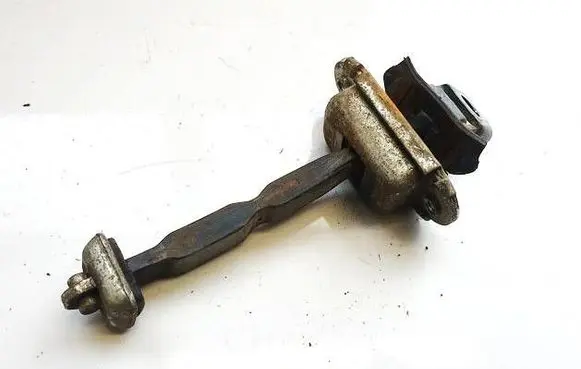 Skoda Octavia Mk2 (1Z) Rear door check strap stopper 