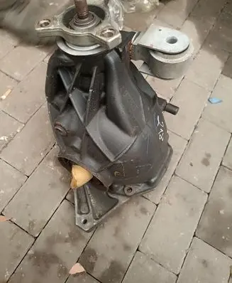 Mercedes-Benz CLS C218 X218 Rear differential A2043510408
