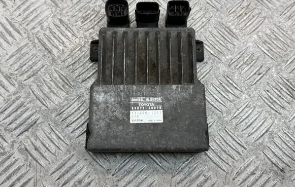 Toyota Corolla Verso AR10 Fuel injection control unit/module 8987120070 1310001371