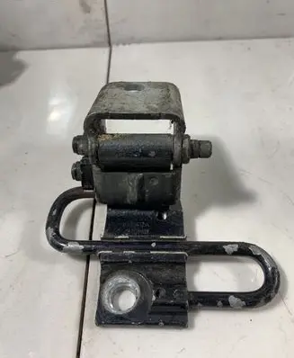 Audi A6 S6 C5 4B Front door upper hinge 833412A