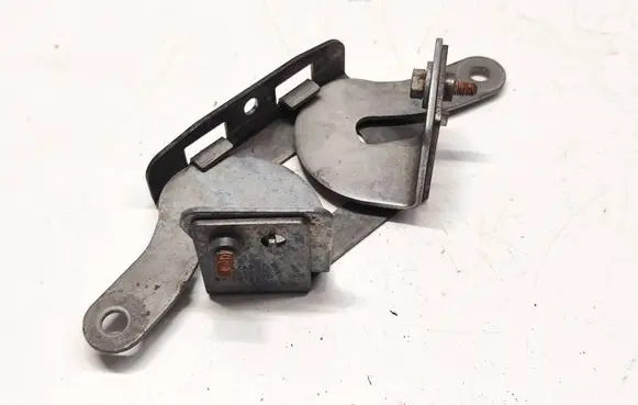 Mercedes-Benz C AMG W205 Horn signal holder/bracket A2055409249
