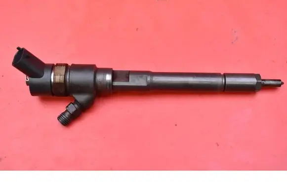 Fuel injector