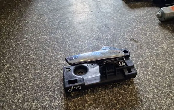 Dodge Durango Front door interior handle